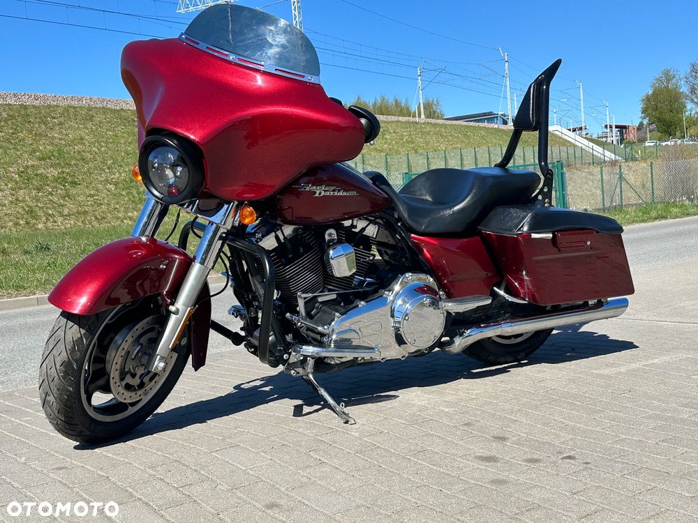 Harley-Davidson Touring Street Glide - 1