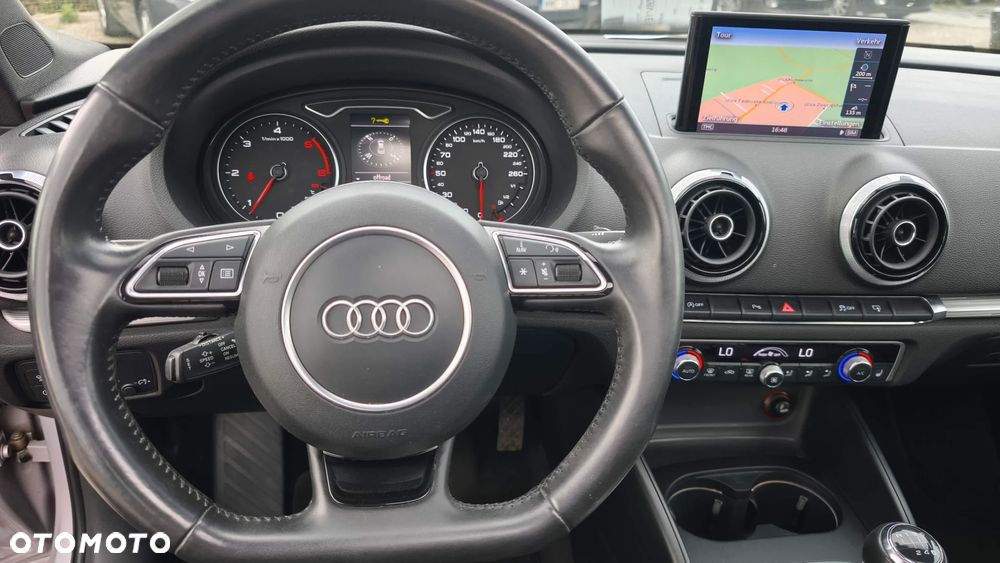 Audi A3 Limousine 2.0 TDI S line Sportpaket - 11