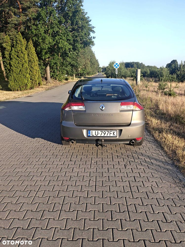 Renault Laguna - 1