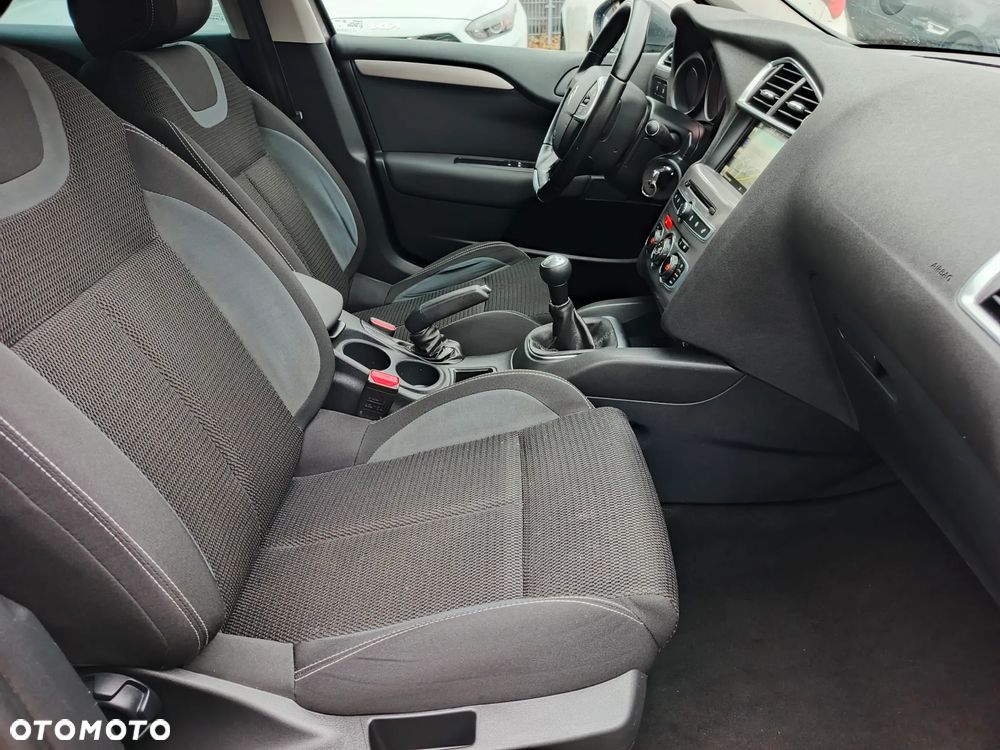 Citroën C4 1.2 PureTech MoreLife - 24