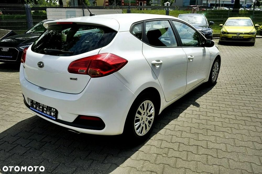 Kia Ceed - 6