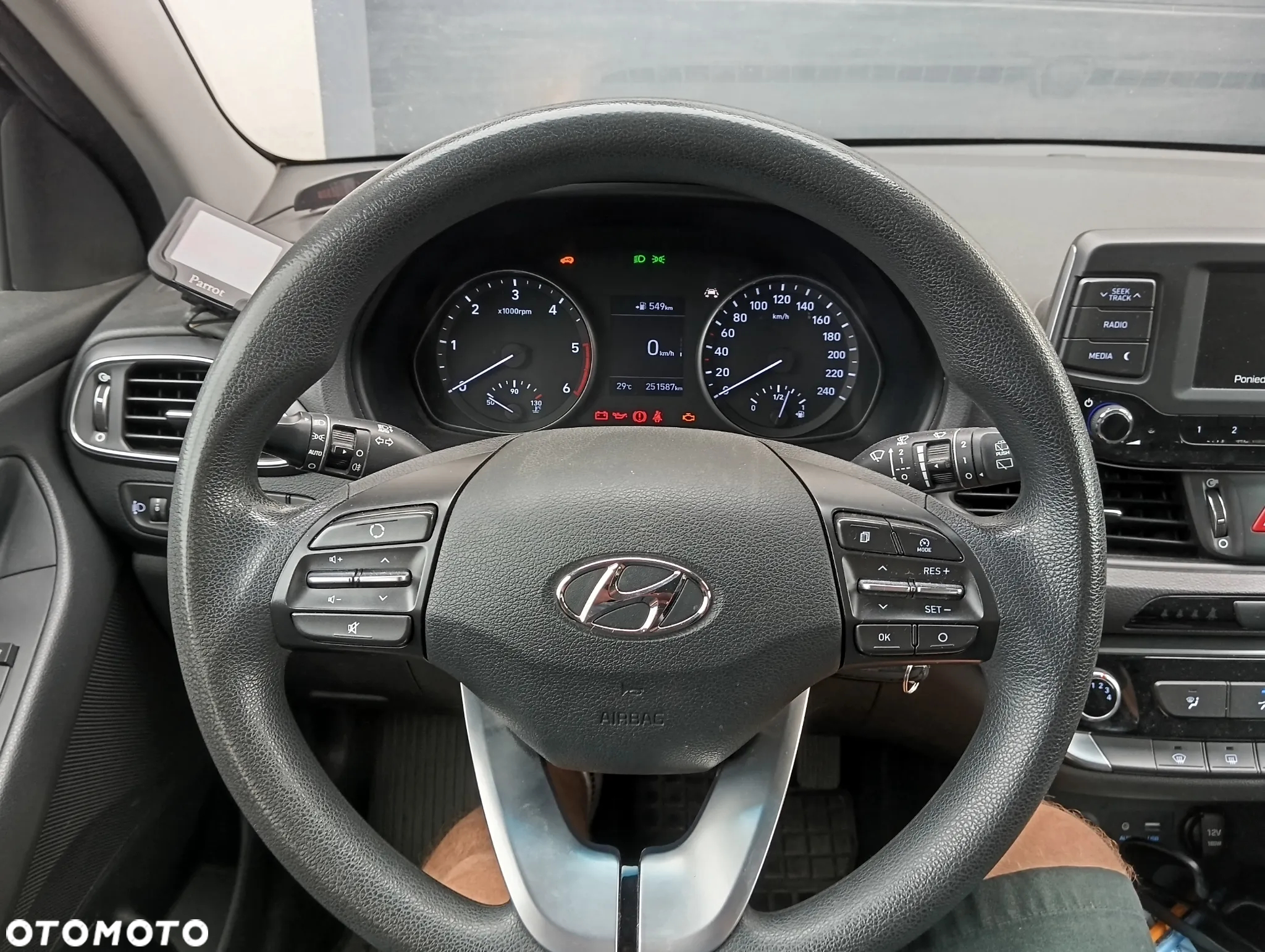 Hyundai i30 1.6 CRDi BlueDrive Comfort - 3