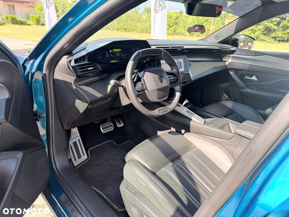 Peugeot 408 - 9