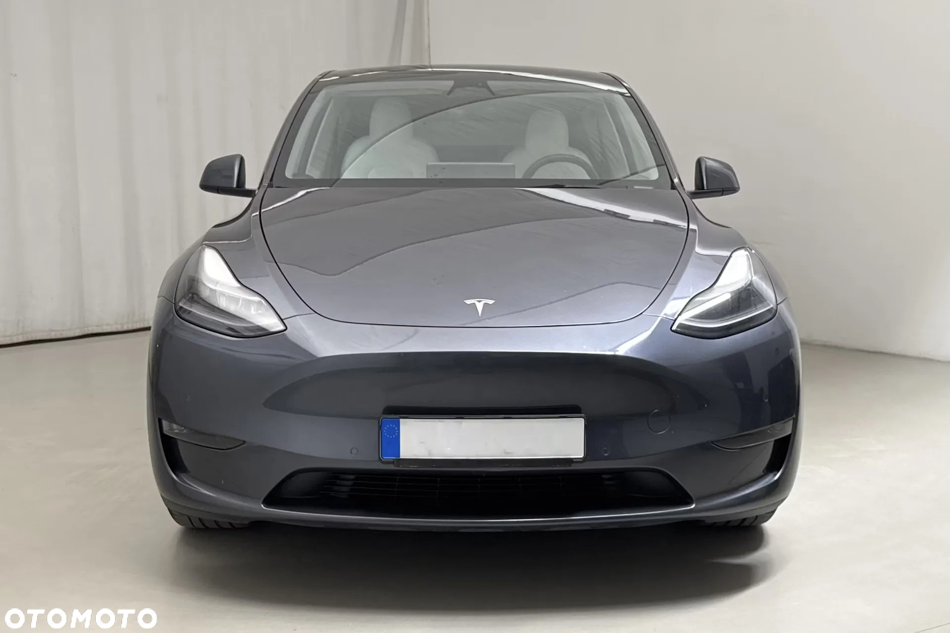 Tesla Y Long Range AWD - 3