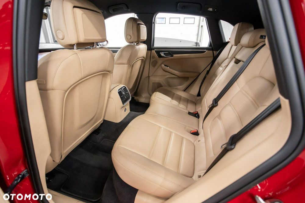 Porsche Macan - 23
