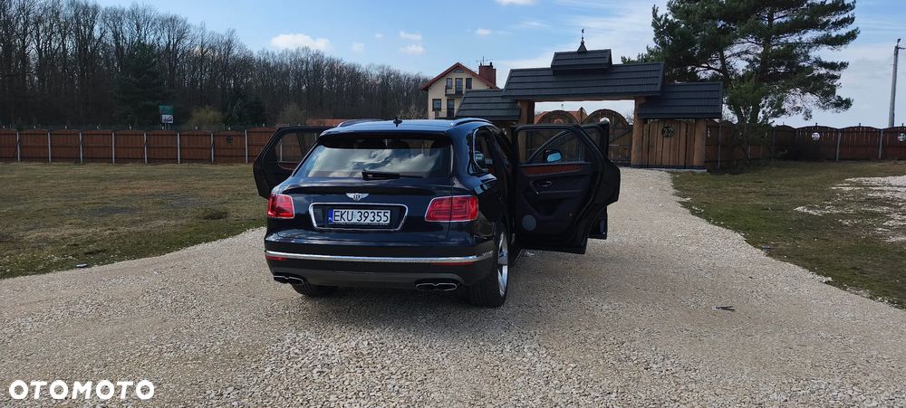 Bentley Bentayga - 11
