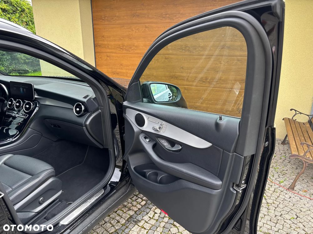 Mercedes-Benz GLC - 14