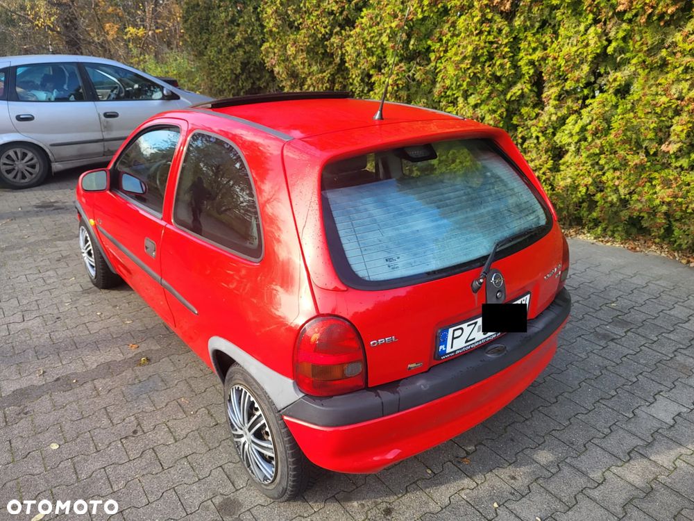 Opel Corsa B Hatchback - 3
