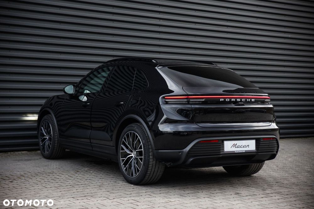 Porsche Macan - 16
