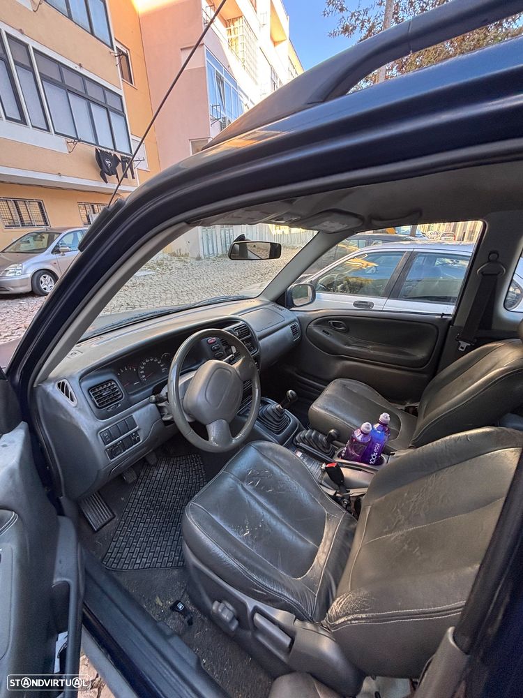 Suzuki Grand Vitara - 12