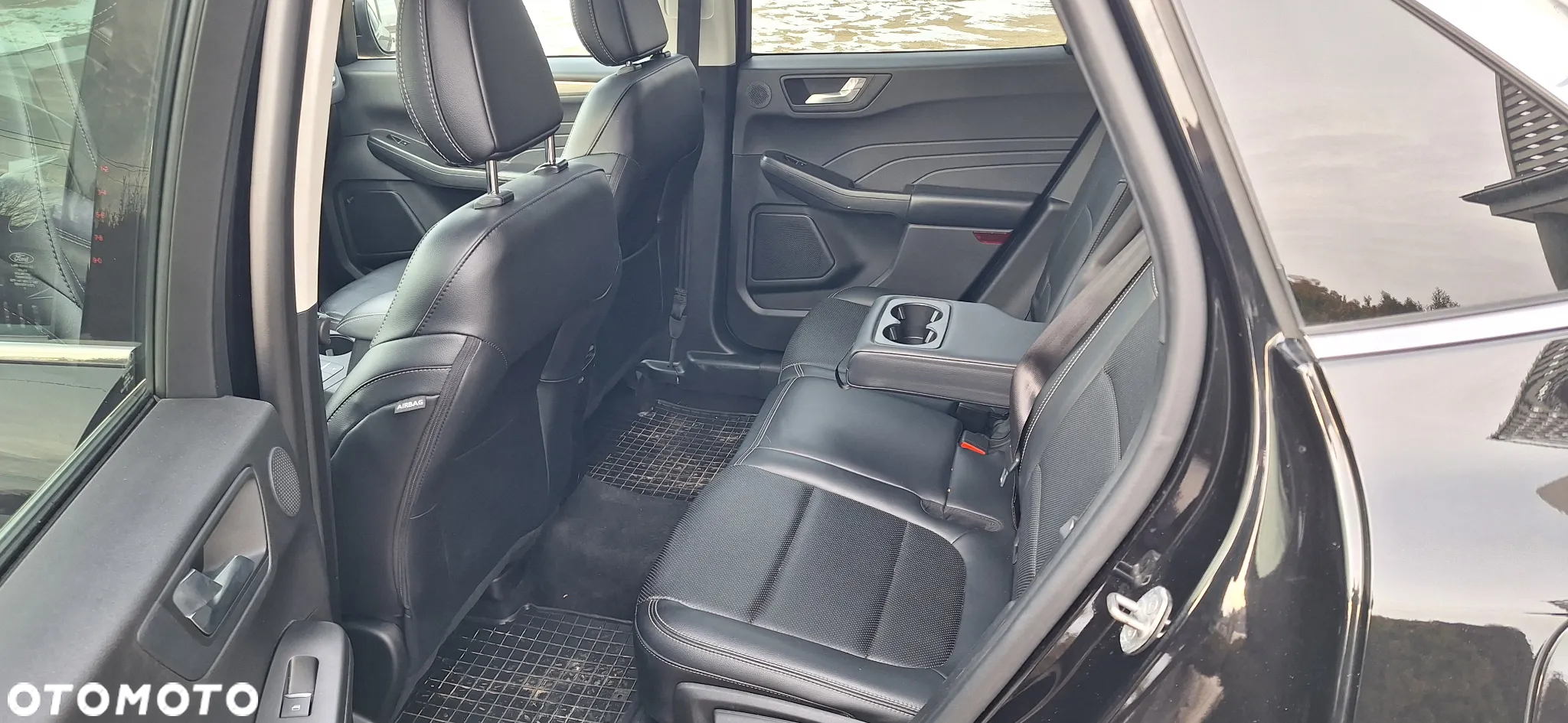 Ford Escape 2.0 EcoBoost AWD Titanium - 33