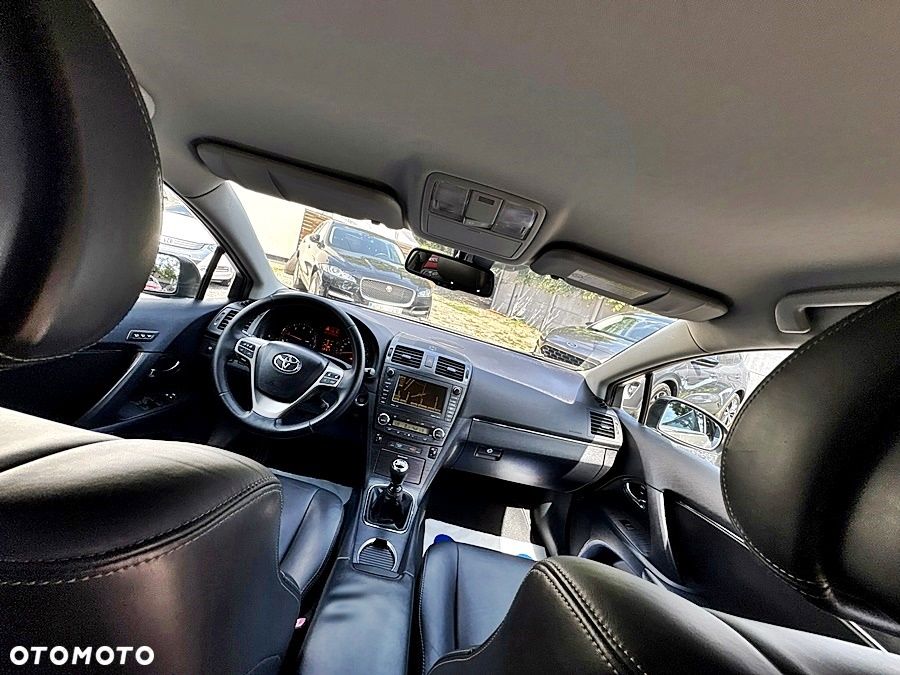 Toyota Avensis 2.0 D-4D Sol plus+NAVI - 23