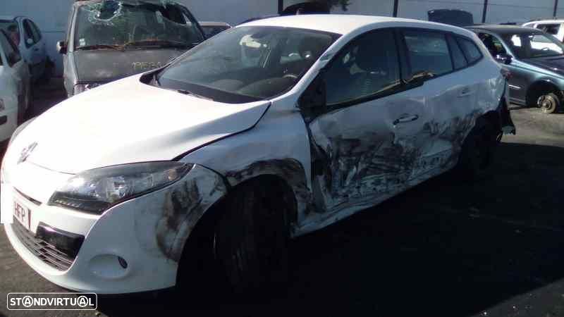 RADIADOR DE ÁGUA RENAULT MEGANE III SPORT TOURER - 1