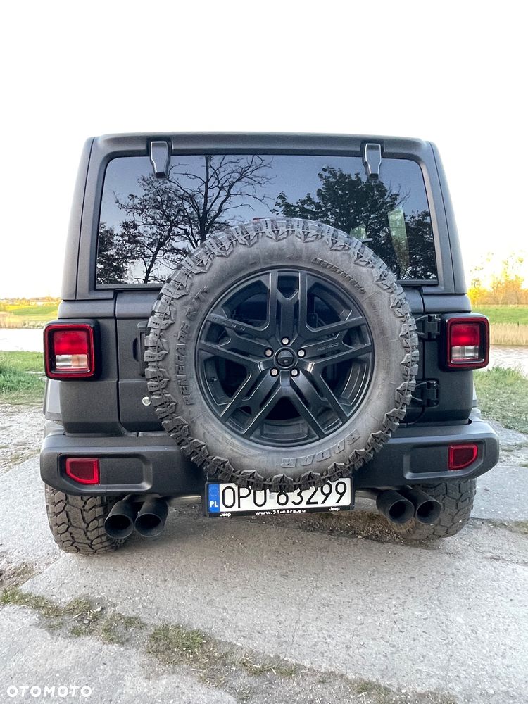 Jeep Wrangler - 24