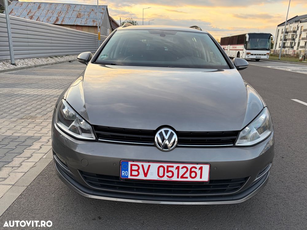 Volkswagen Golf - 9