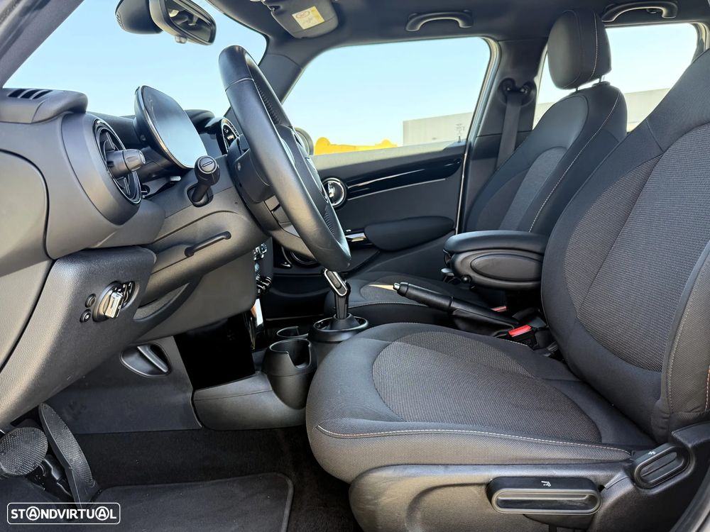 MINI 5 Portas Cooper Premium Plus JCW Auto - 43