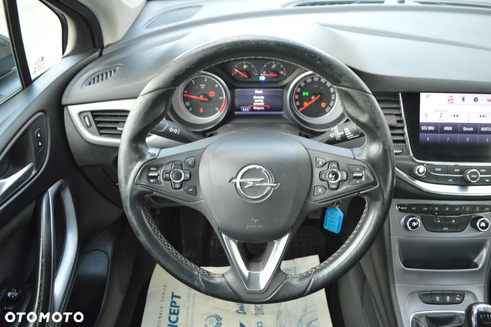 Opel Astra - 14