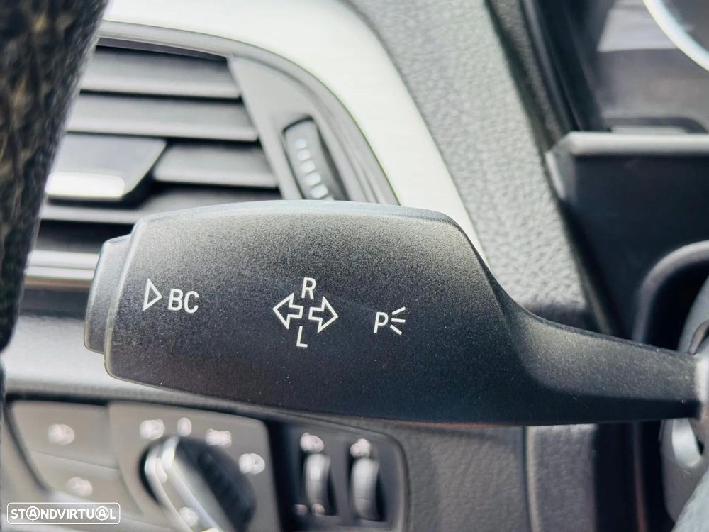 BMW 116 d EfficientDynamics Edition Sport Line — fotografia 25