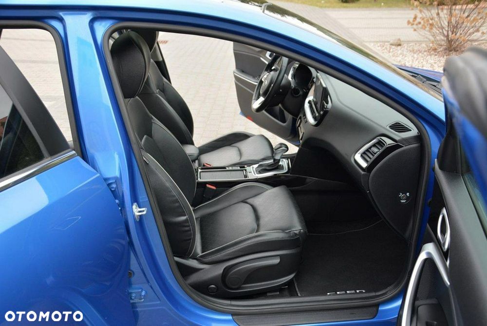 Kia Ceed 1.4 T-GDI L Business Line Plus DCT - 17