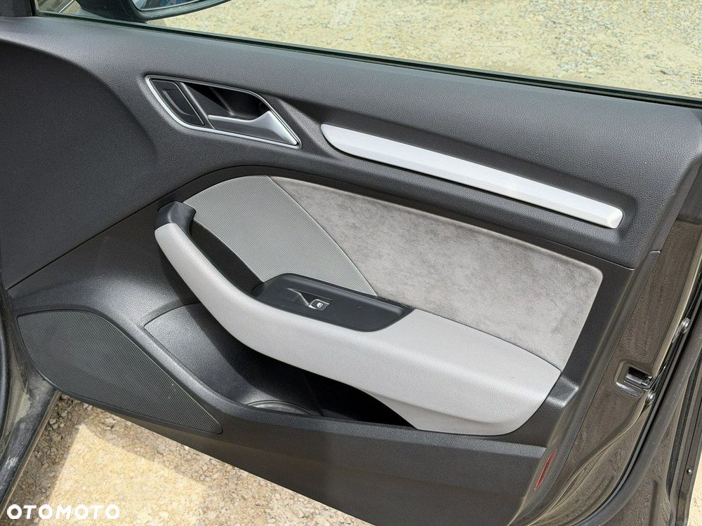 Audi A3 Sportback - 16
