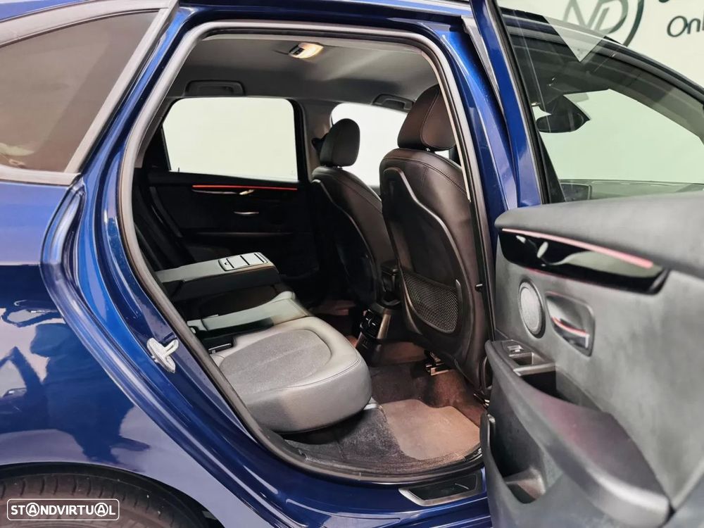BMW 216 Active Tourer d Line Sport - 52