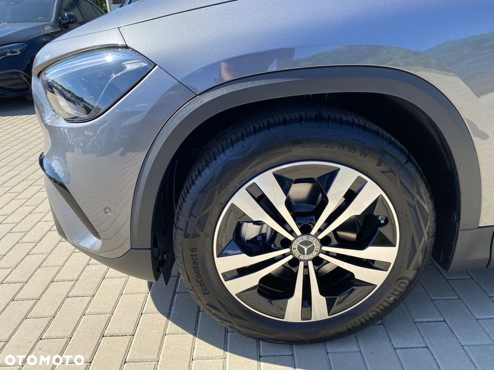 Mercedes-Benz GLA - 7