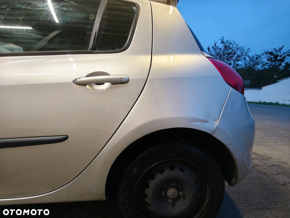 Renault Clio 1.2 16V 75 Dynamique - 30