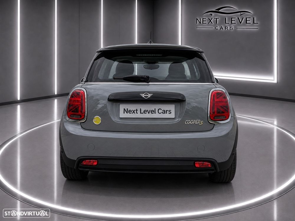 MINI 3 Portas Cooper SE - 11