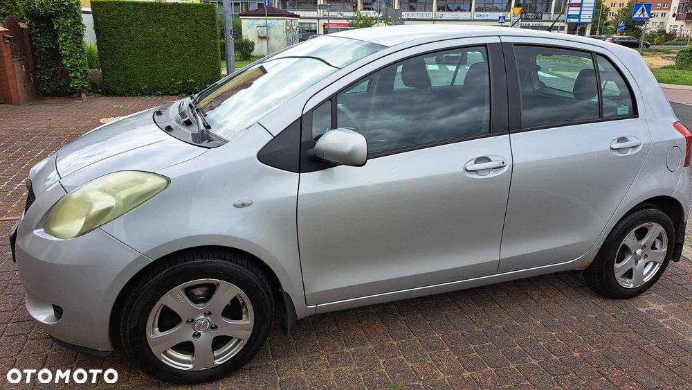 Toyota Yaris - 5