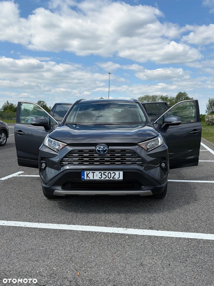 Toyota RAV4 - 1