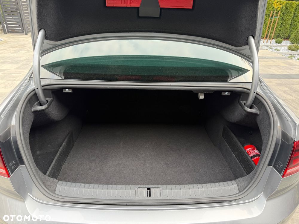 Volkswagen Passat 1.5 TSI EVO Elegance - 21