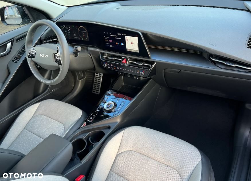 Kia Niro 1.6 GDI Hybrid Business Line - 17