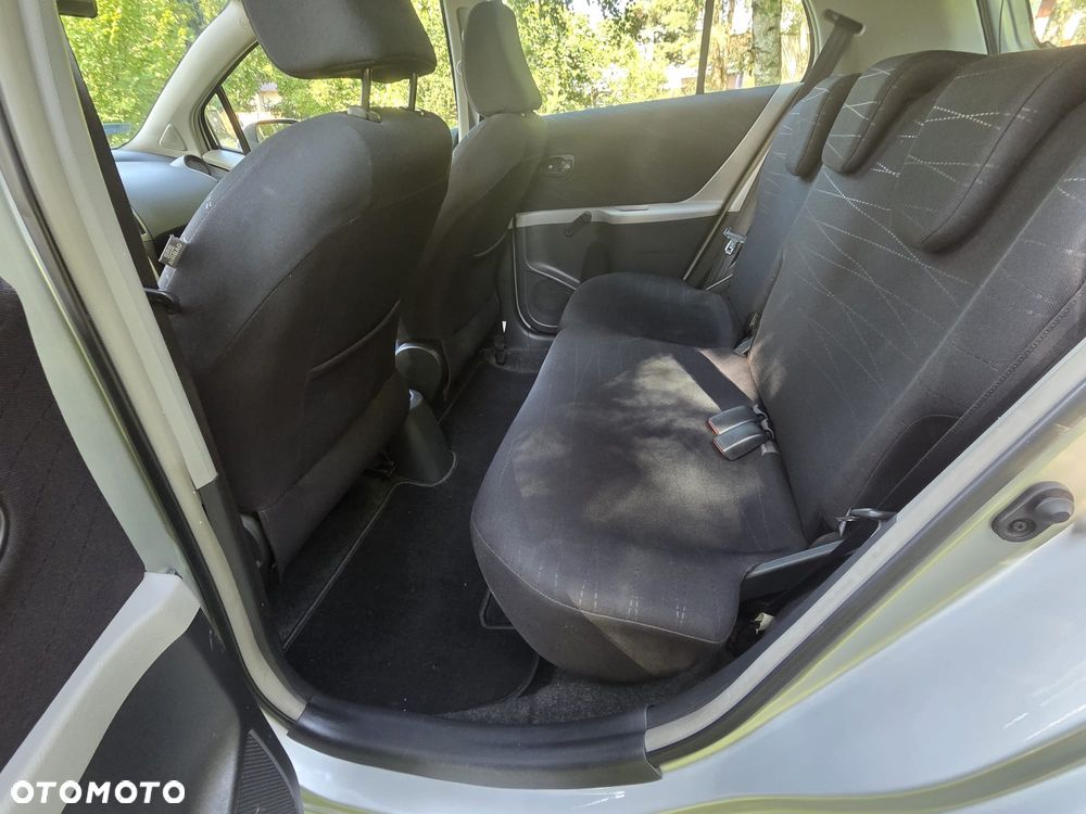 Toyota Yaris 1.4 D-4D Sol - 13