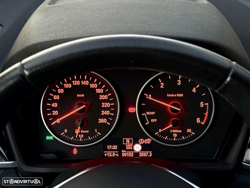 BMW X1 16 d sDrive Line Sport - 12