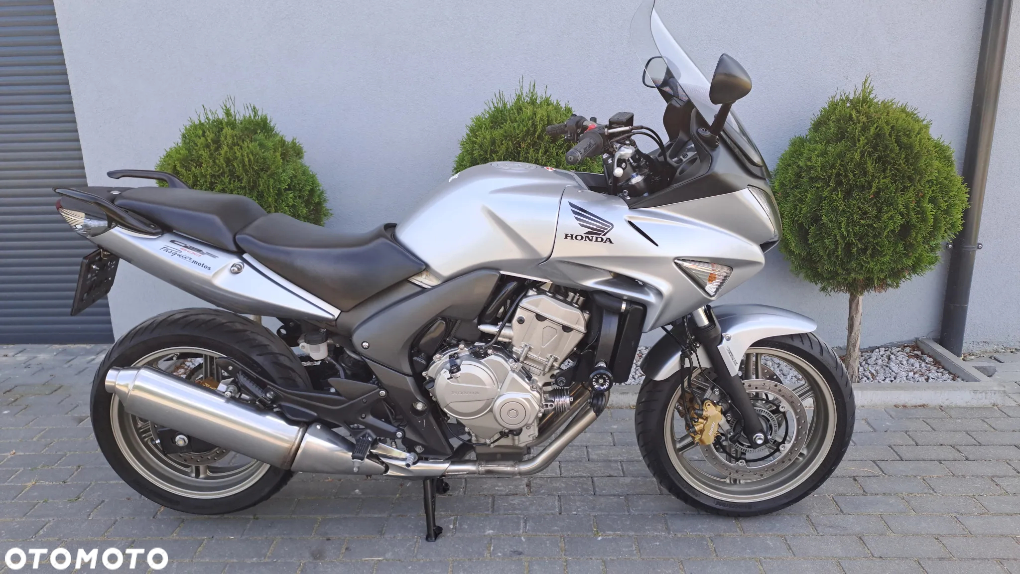 Honda CBF - 2