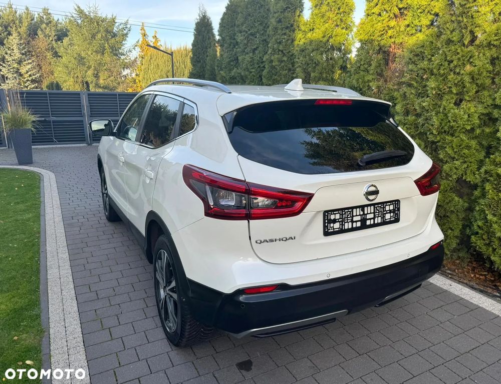 Nissan Qashqai 1.3 DIG-T TEKNA - 12