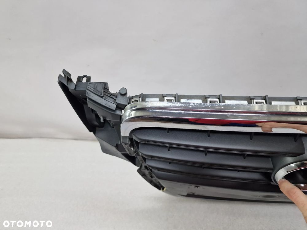 AUDI A4 B8 8K0 07- ATRAPA / GRILL PRZEDNI PRZÓD , NR 8K0853651 , NR AUKCJI GL398(D) - 2