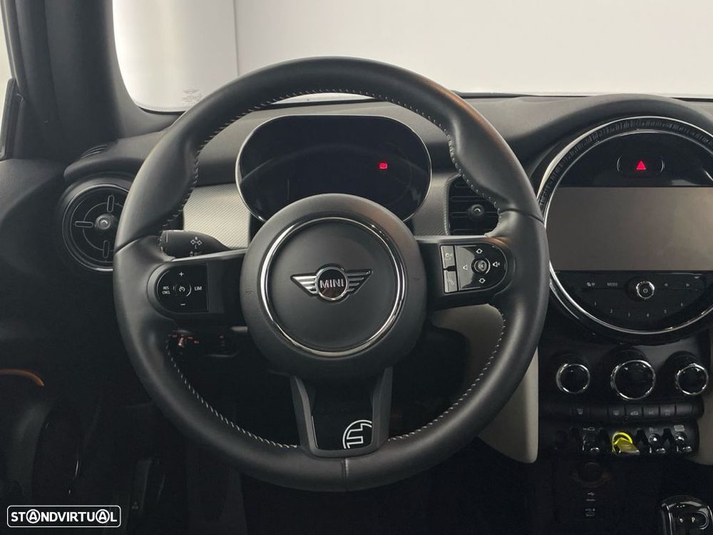 MINI 3 Portas Cooper SE Collection 2021 - 14