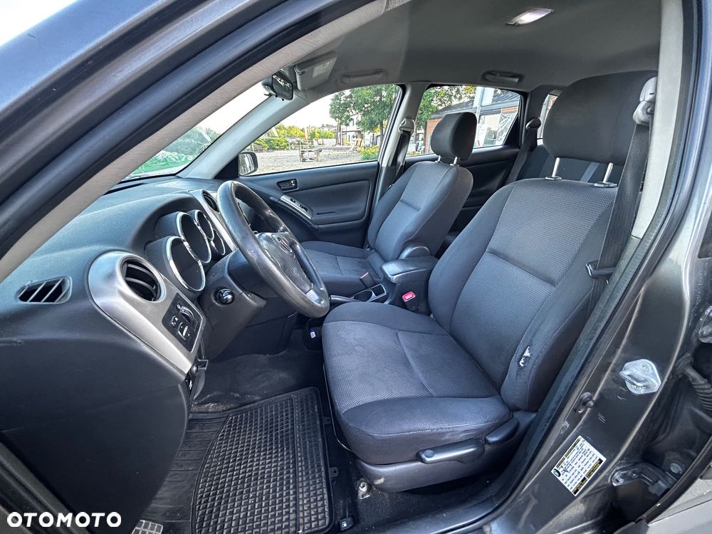 Pontiac Vibe - 7