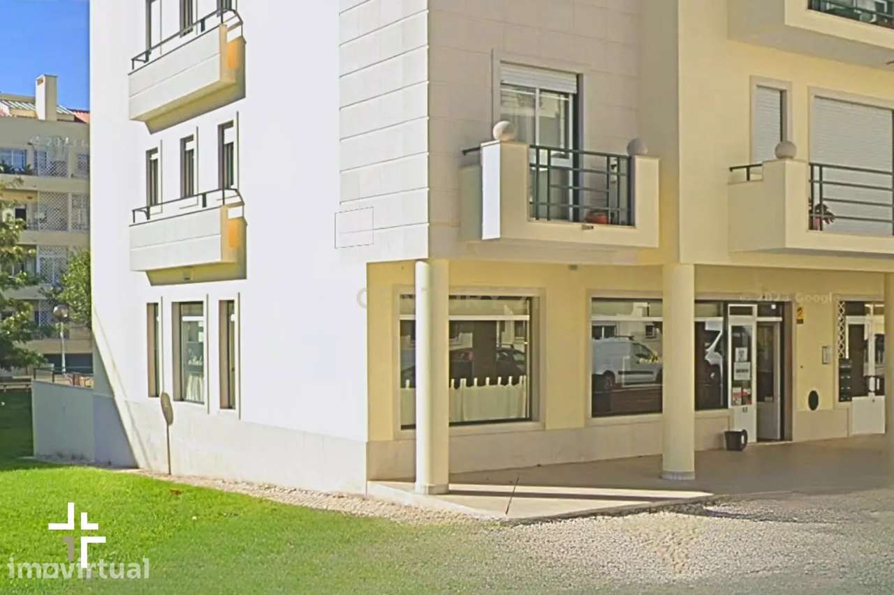 ​Espaço Comercial com Esplanada | S. Domingos de Rana - Grande imagem: 2/17