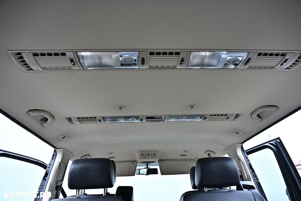 Volkswagen Multivan - 21