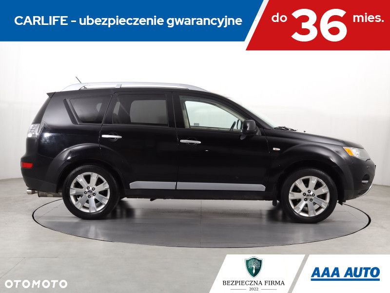 Mitsubishi Outlander - 7