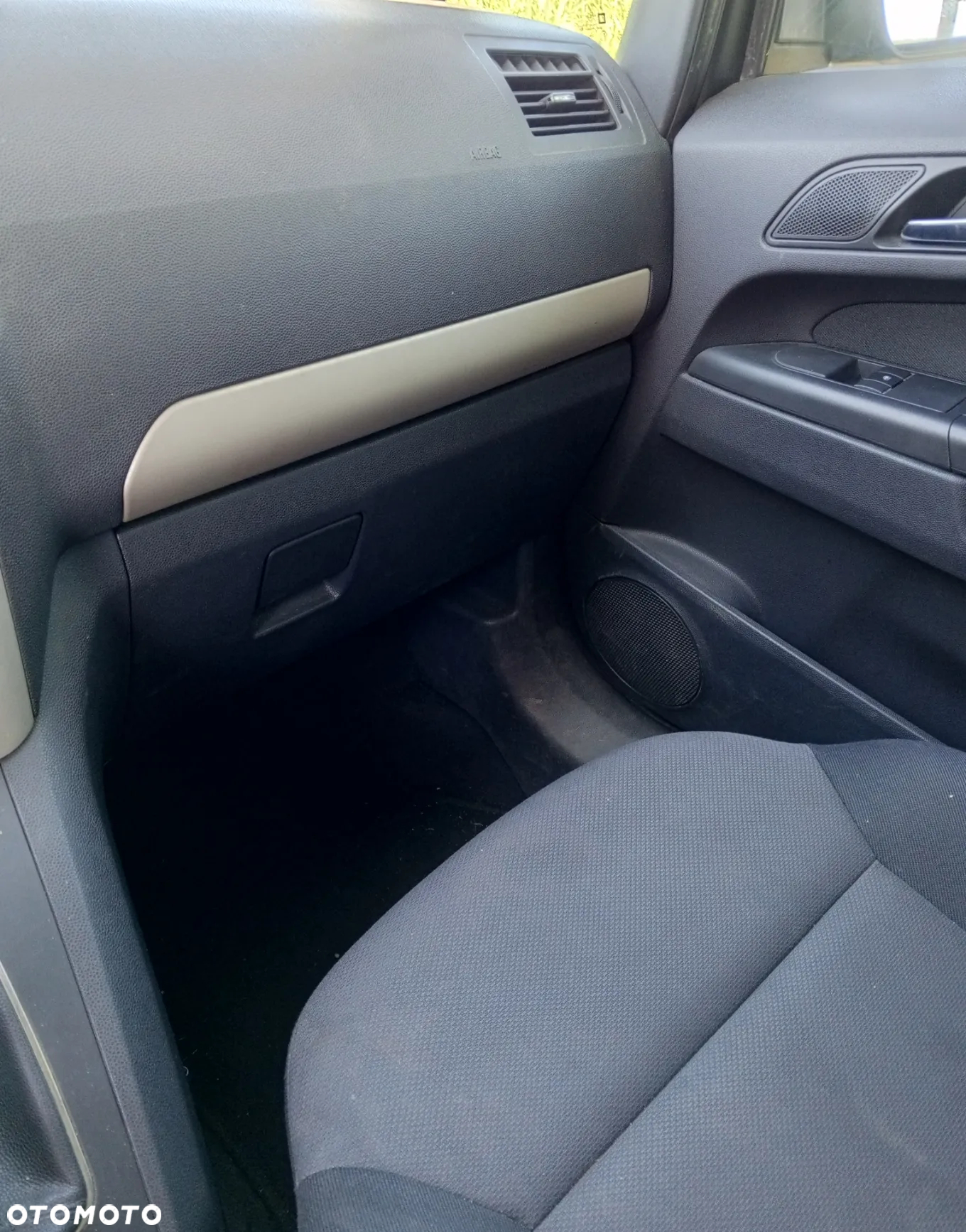 Opel Zafira - 8