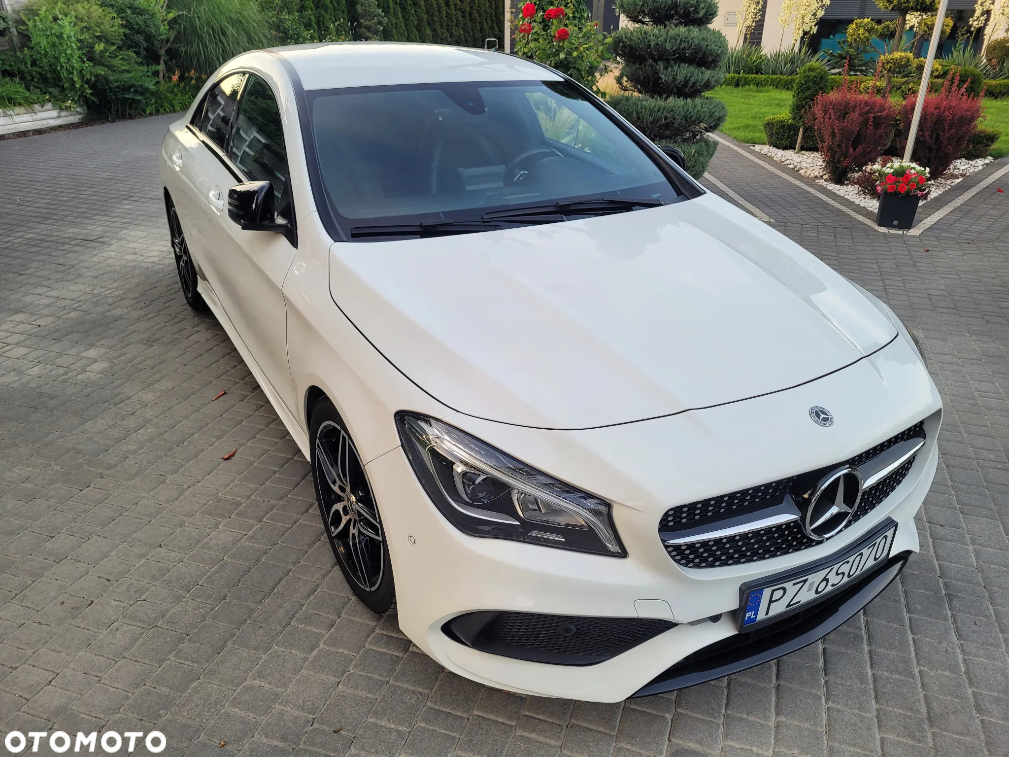 Mercedes-Benz CLA 200 7G-DCT AMG Line - 9