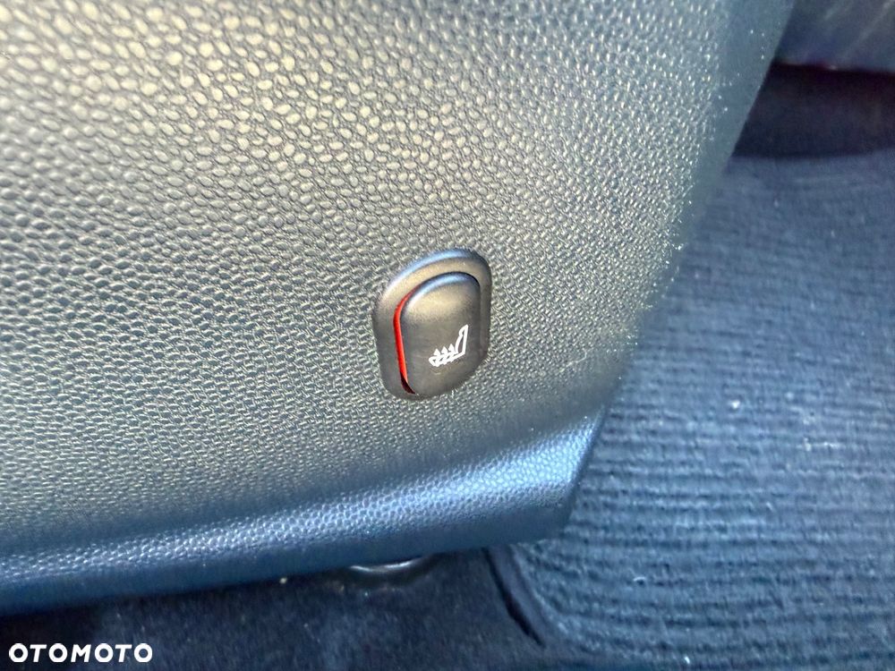 Ford Fiesta 1.25 Ghia - 10