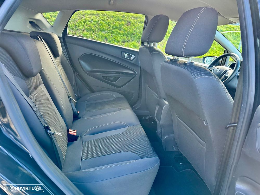 Ford Fiesta 1.5 TDCi Titanium - 31