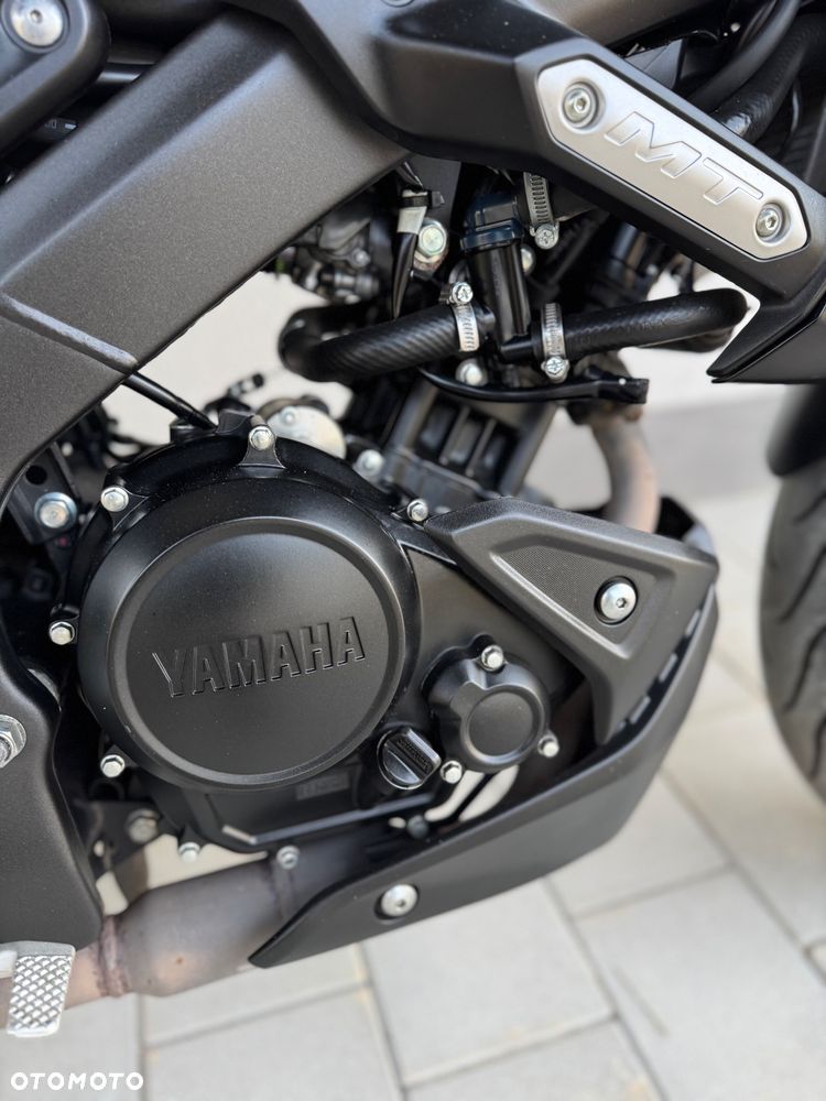 Yamaha MT - 6