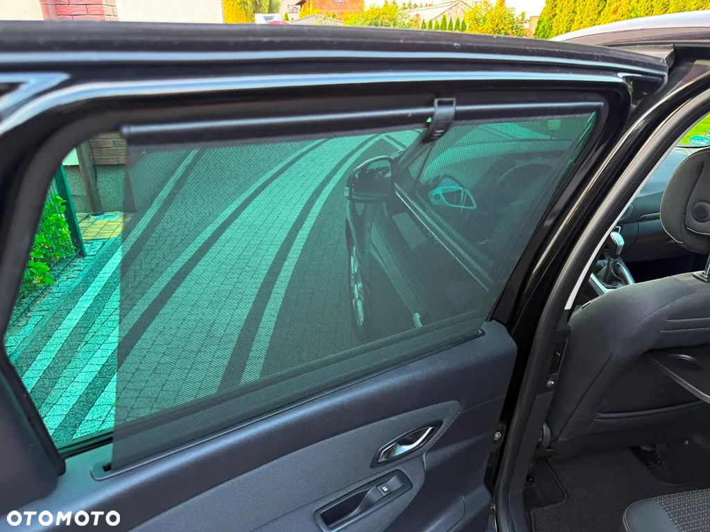 Renault Scenic 1.5dCi TomTom Edition EDC - 21