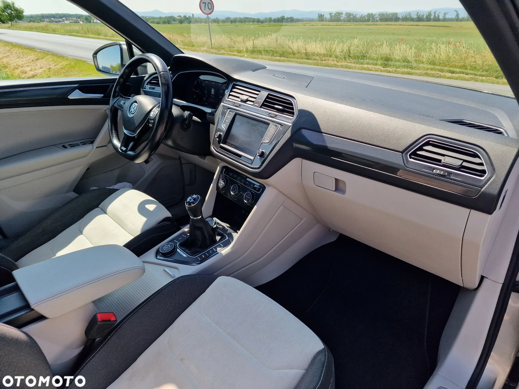 Volkswagen Tiguan 2.0 TDI SCR BlueMotion Technology Exclusive - 39