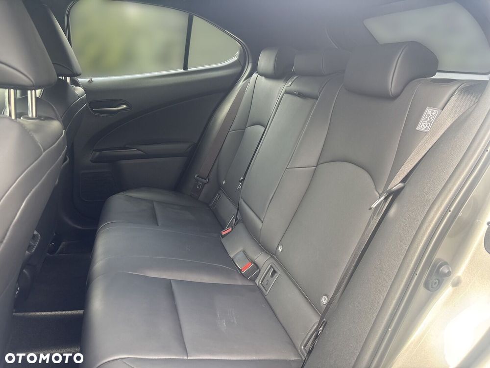 Lexus UX 200 GPF F Impression 2WD - 9